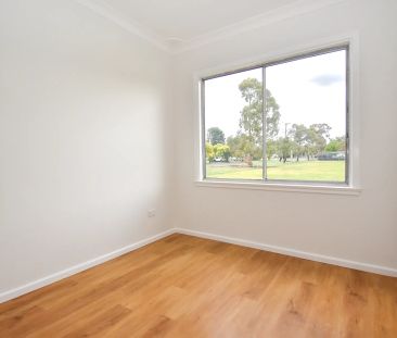 Charming Perry Oval Home - Photo 4