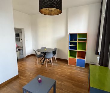 Location Appartement 1 pièce 27m² BORDEAUX 33000 - Photo 4