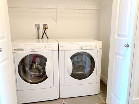 Av. des Frênes, H9R 0E7, Pointe-Claire - Photo 2