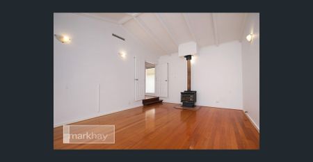 Spacious Living in Rossmoyne Catchment - Photo 4