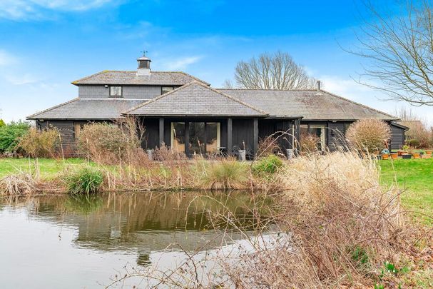 5 bedroom detached house to rent - Photo 1