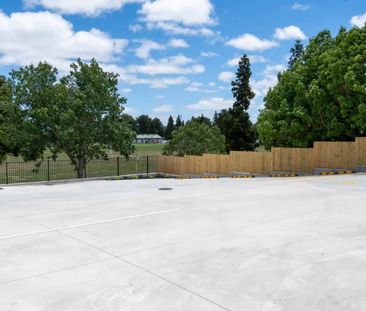 Self Contained Rooms - Fully Furnished - Photo 4