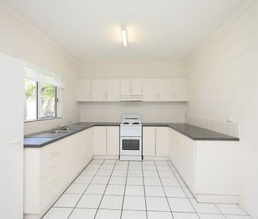 18 Farmer Street, Edmonton, Qld 4869 - Photo 5