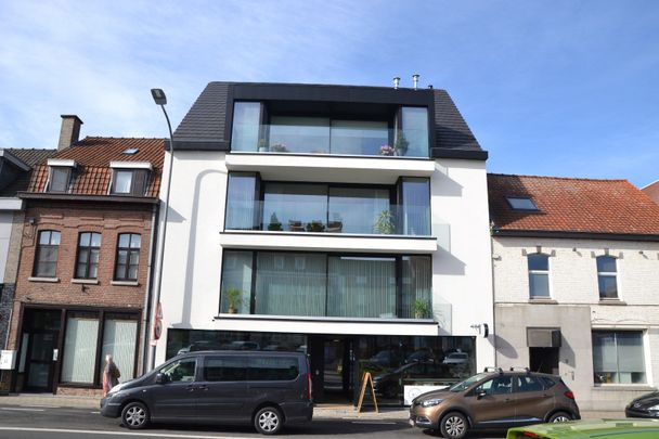 Exclusief gelijkvloers appartement met garage in centrum Rekkem! - Foto 1