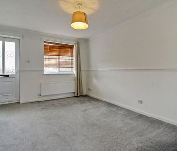 2 bedroom end of terrace house to rent - Photo 5