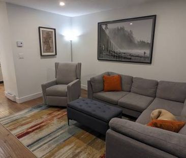 2 Bed 1 Bath in Fairview Slopes Pet Friendly - Photo 1