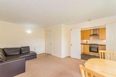1 bedroom flat to rent - Photo 2
