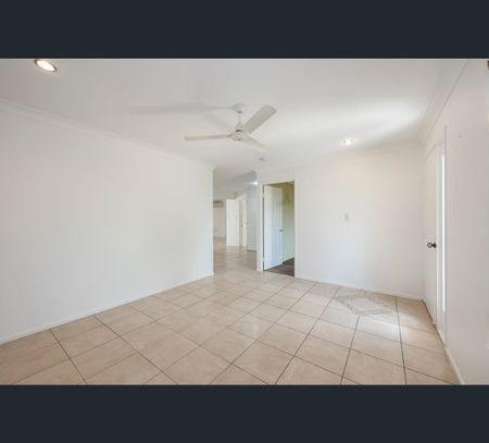 14 Porras Court, Avenell Heights, Qld 4670 - Photo 4