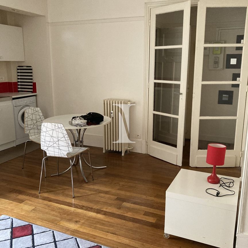 Location Appartement 1 pièce 24m² PARIS 15ème - Photo 1