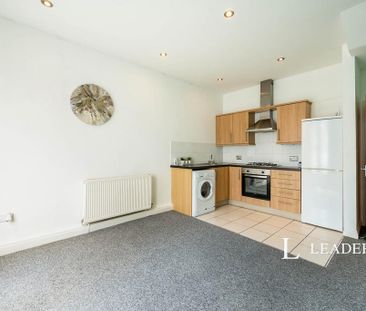 2 bedroom flat to rent - Photo 3