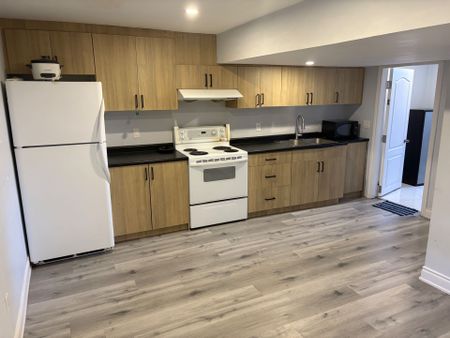 For Lease - 1445 Dyer Crescent Unit# Lower, London North, Ontario - Photo 4