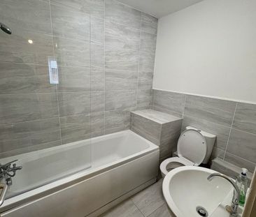 High Street, Neston - Photo 2