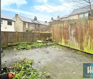 2 bedroom end of terrace house to rent - Photo 6