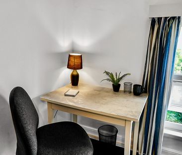 Bedsit, Waverley Road, BS6 - Photo 3