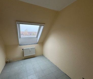 Ab sofort: Ansprechende1,5-Zi.-Dachgeschosswohnung (WBS § 88d) - Foto 6