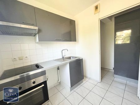 Location Appartement 2 pièces 54m² CAMBRAI 59400 - Photo 2