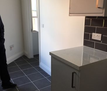 2 Bed Flat, Franklin Road, BN2 - Photo 3