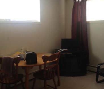 Chambre à louer pour étudiant-e seulement - Photo 2