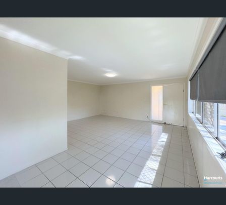 9 Bertie Street, Sunnybank Hills, Qld 4109 - Photo 1
