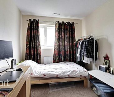 3 bedroom terraced house to rent - Photo 5