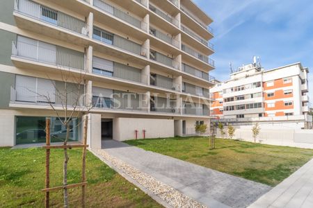 Apartamento T2 em Salgueiros, novo com 2 lugares de garagem e ultimo piso - Photo 3