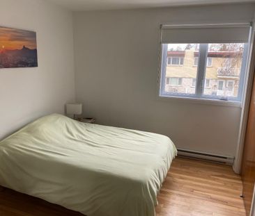3-1/2 au 2e étage d'un triplex tranquille - Photo 3