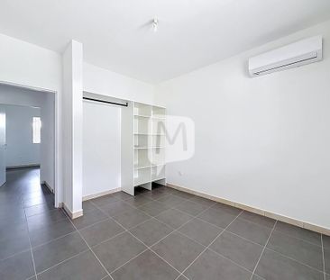 Location Maison 3 pièces 80m² REMIRE MONTJOLY 97354 - Photo 3