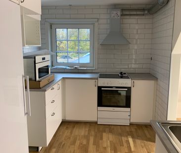 Västra Järnvägsgatan, Hästveda - Photo 3