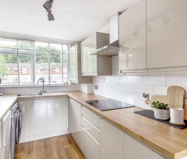 2 bedroom flat to rent - Photo 6