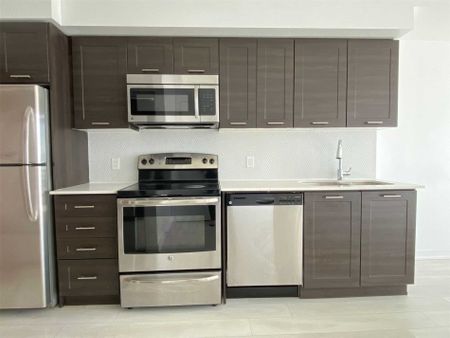 For Lease - 2212 Lake Shore Boulevard Unit# 1004, Toronto, Ontario - Photo 4