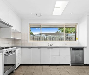 10 Hunt Drive, Seaford, VIC, 3198 - Photo 6