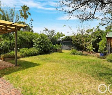 Open the Door to Character Charm in a Prime Beulah Park Location - Photo 2