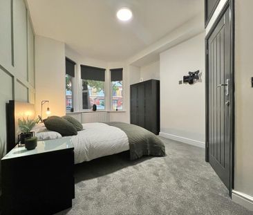 Stunning shared house on Wilderspool Causeway! - Photo 1