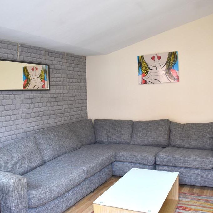 5 bedroom semi-detached house to rent - Photo 1