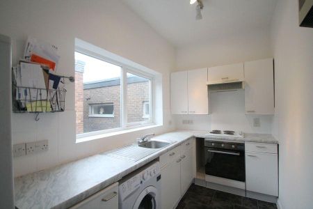 1 bedroom flat to rent - Photo 5