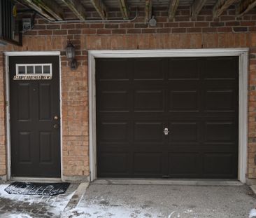 For Lease - 43 Pear Tree Mews Unit# B, Toronto, Ontario - Photo 4