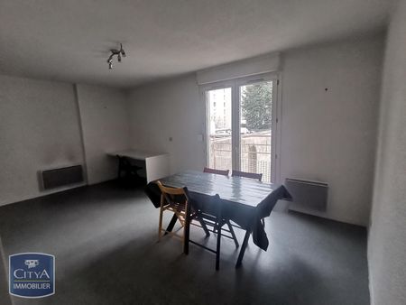 Location Appartement 1 pièce 29m² ST ETIENNE 42100 - Photo 2