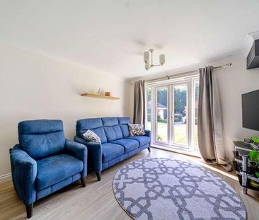 Woburn Hill, Addlestone, Surrey, KT15 - Photo 4