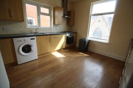 3 Bed Student Accommodation - Photo 5