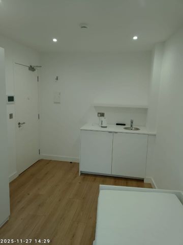 Room in a Shared House, Church Road, CR4 - Photo 3