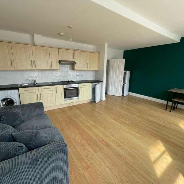 Brixton Hill, London, SW2 - Photo 1