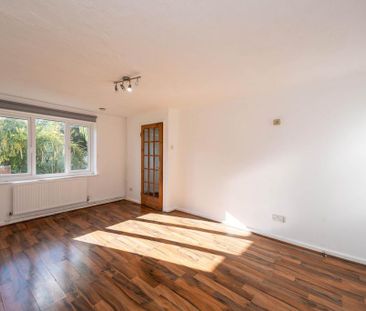 3 bedroom end of terrace house to rent - Photo 3