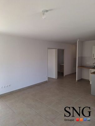 T3 AVEC TERRASSE + PARKING - Photo 1