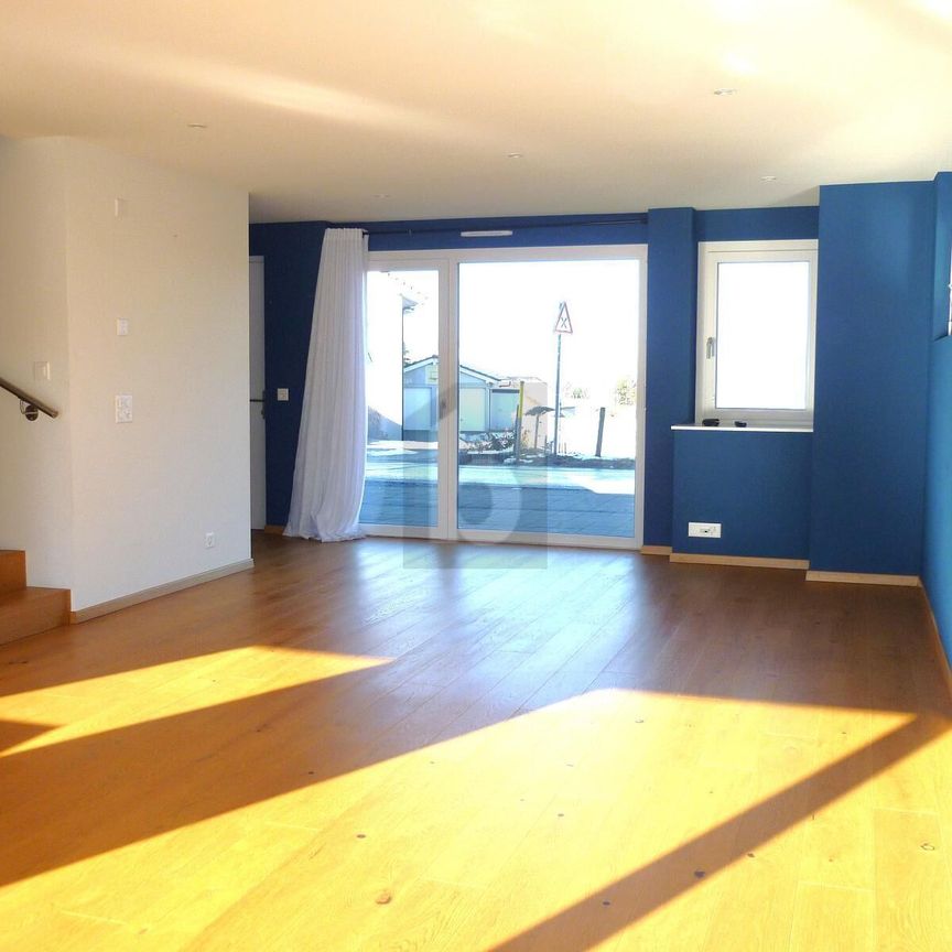 SPACIOUS, MODERN, IDYLLIC! - Photo 1