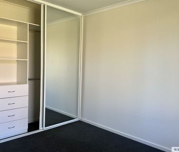 Stunning family home - Photo 6