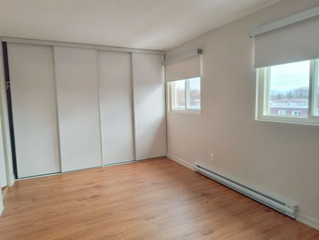 For Lease - 981 Gulf Place Unit# 3, Overbrook - Castleheights and Area, Ontario - Photo 3