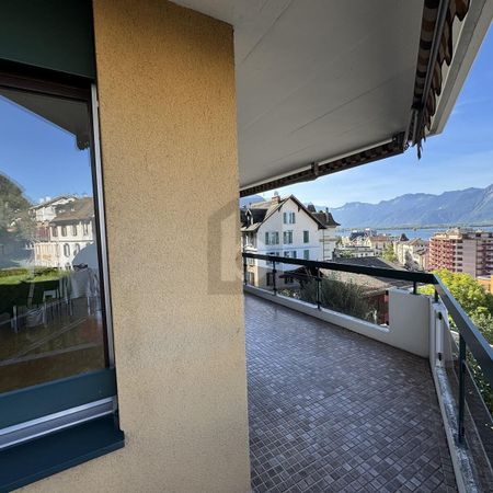 LUMINEUX AVEC INCROYABLE VUE SUR LAC ET MONTAGNES - Photo 4