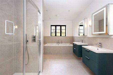 A stunning rural property that has been meticulously refurbished to an exceptional standard - Photo 4