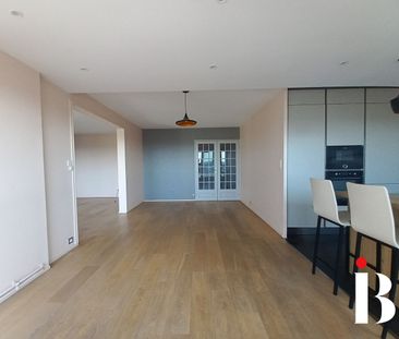 Location Appartement 5 pièces 104m² ST HERBLAIN 44800 - Photo 2