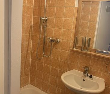 Gute Anbindung an den ÖPNV! - Foto 1